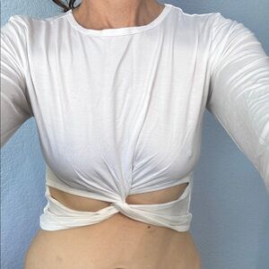 White icyzone Twist Front cropped Long Sleeve Blouse size small NWT